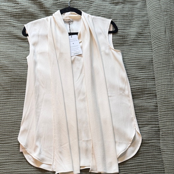 MM Lafleur Tops - MM Lafleur Beverly 2.0 top in Alabaster